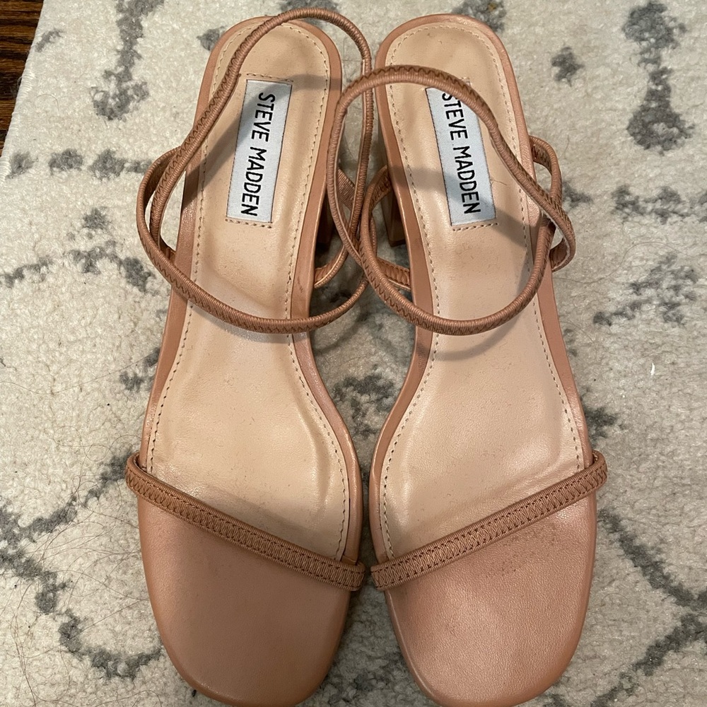 Steve Madden inessa nude block heel